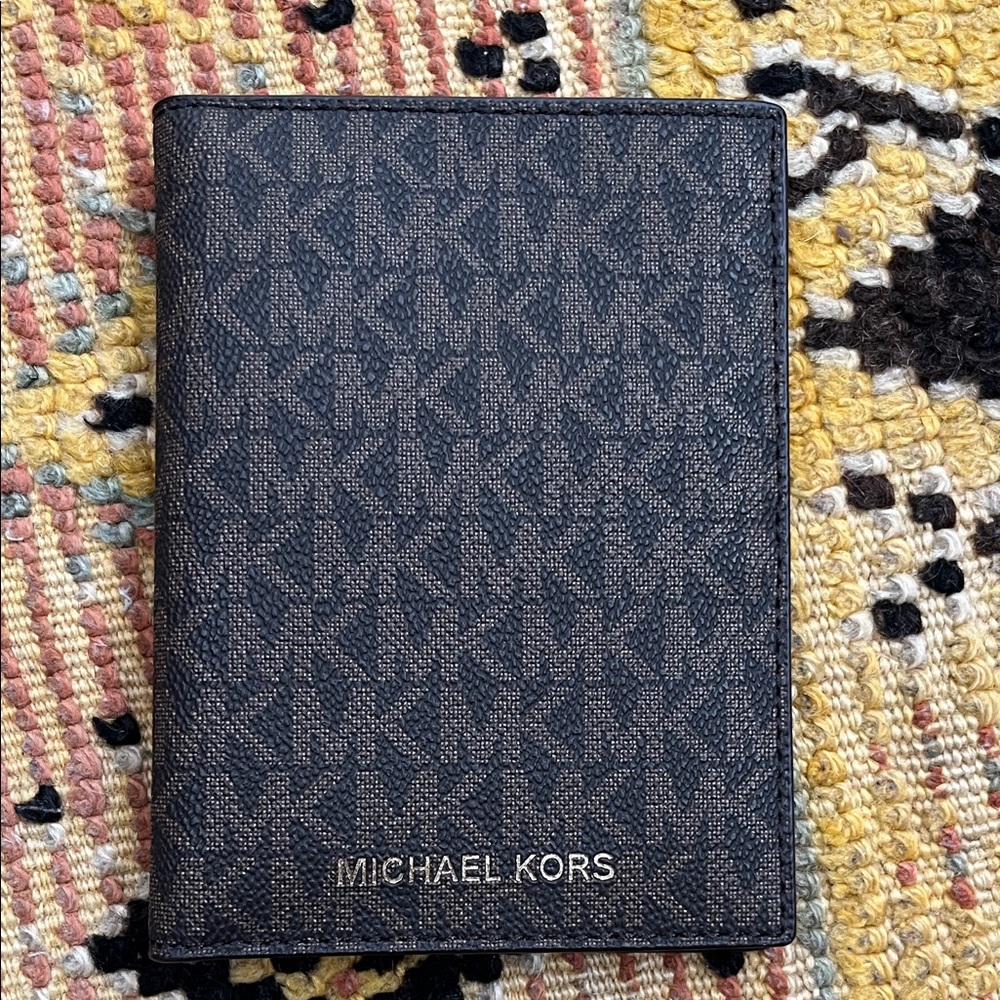 NWOT Michael Kors Black and Gold Travel Wallet